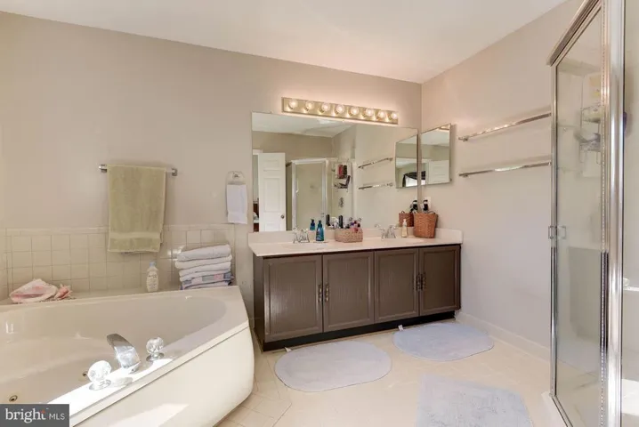 7228 Olde Lantern Way, Springfield, Virginia 22152