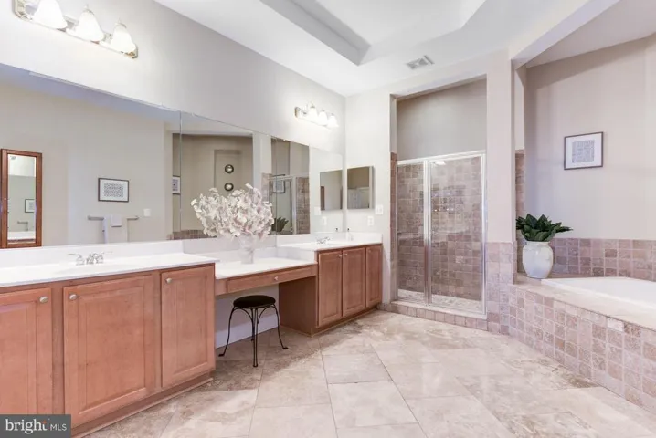 4542 Gossamer Way, Fairfax, Virginia 22033