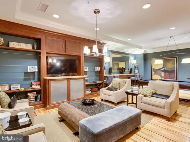 2655 Prosperity Ave #438, Fairfax, Virginia 22031