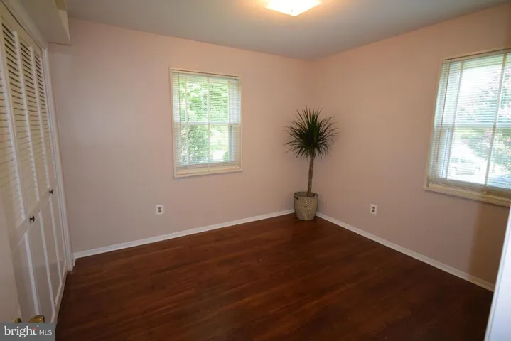 1829 Olmstead Dr, Falls Church, Virginia 22043