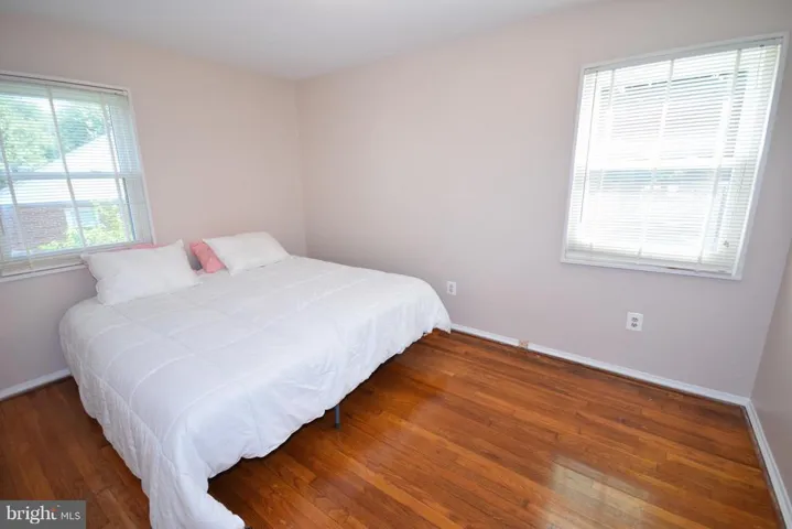 1829 Olmstead Dr, Falls Church, Virginia 22043