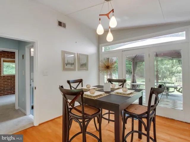 5534 Edgemont Dr, Alexandria, Virginia 22310