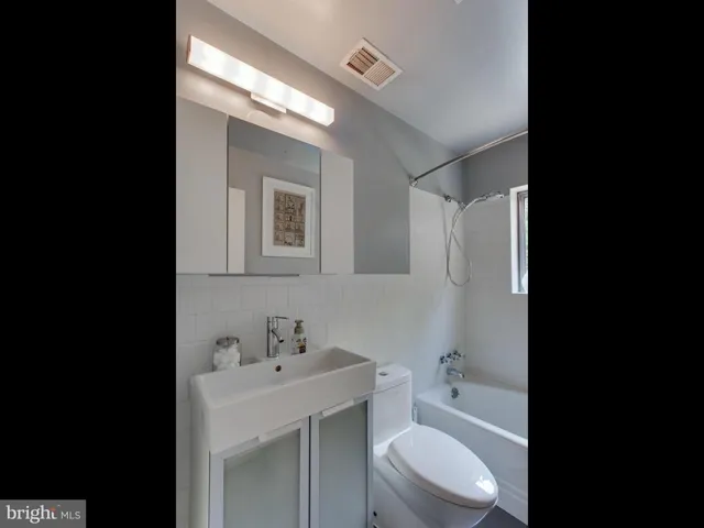 5534 Edgemont Dr, Alexandria, Virginia 22310