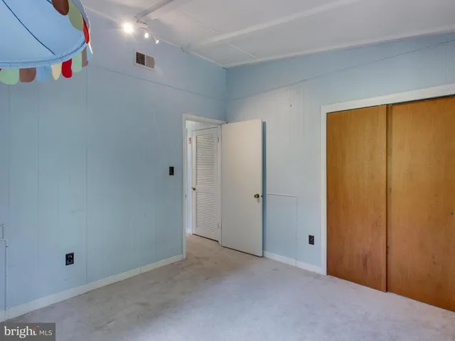 5534 Edgemont Dr, Alexandria, Virginia 22310