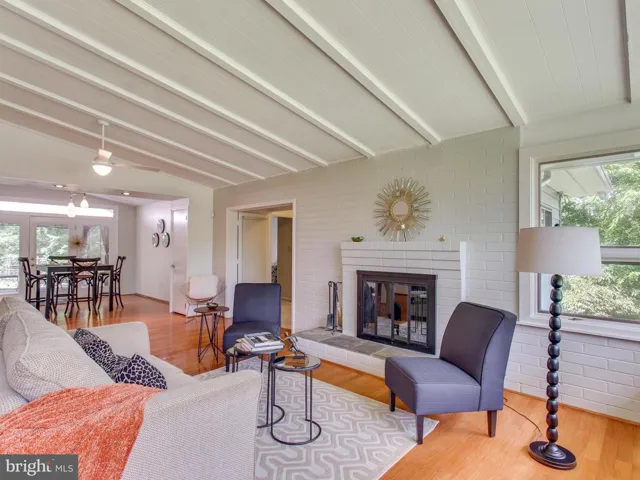 5534 Edgemont Dr, Alexandria, Virginia 22310