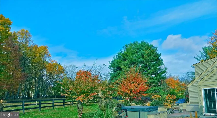 636 Walker Rd, Great Falls, Virginia 22066