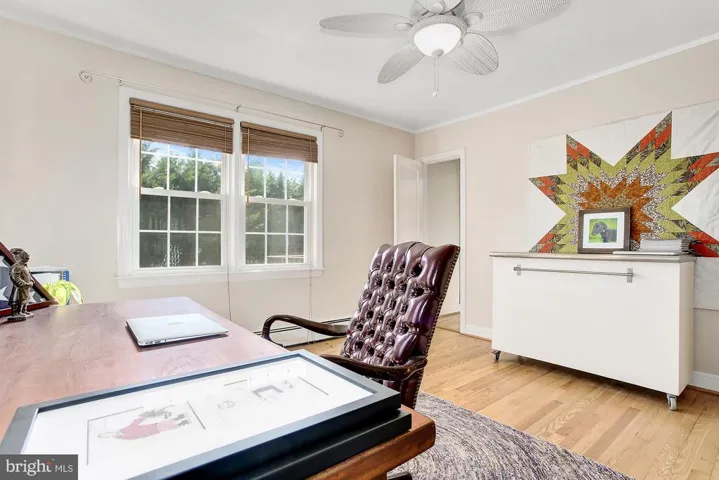 636 Walker Rd, Great Falls, Virginia 22066