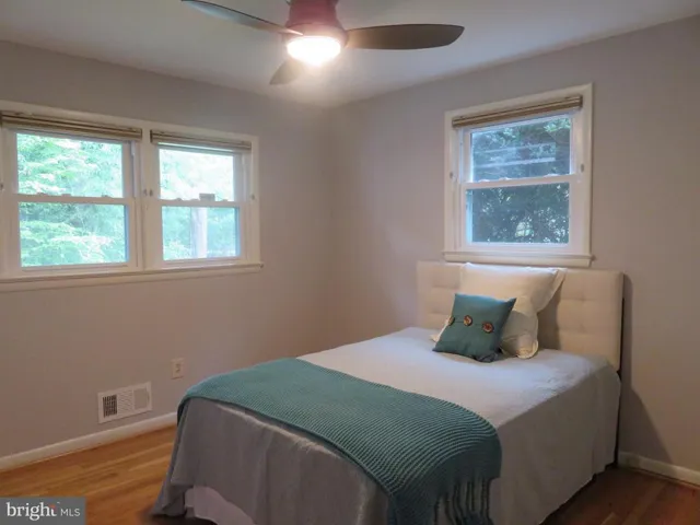 3924 Forest Grove Dr, Annandale, Virginia 22003