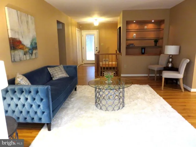 3924 Forest Grove Dr, Annandale, Virginia 22003