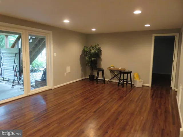 3924 Forest Grove Dr, Annandale, Virginia 22003