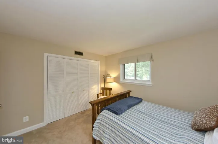 2300 Barbour Rd, Falls Church, Virginia 22043