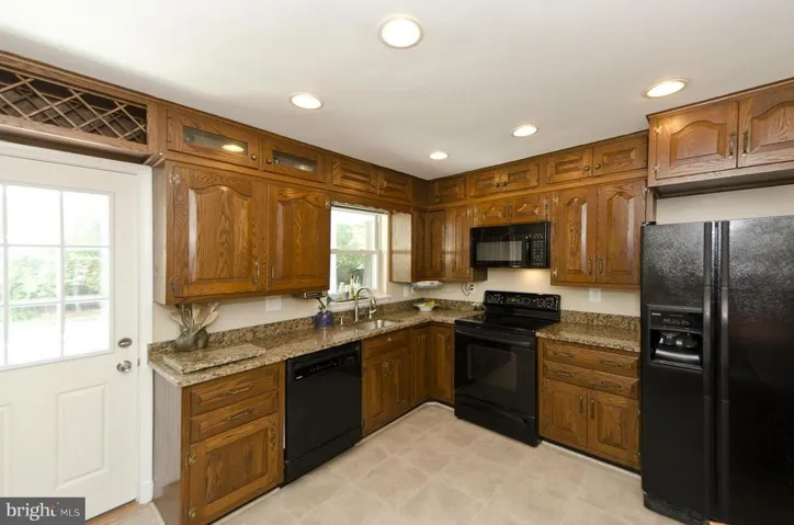2300 Barbour Rd, Falls Church, Virginia 22043