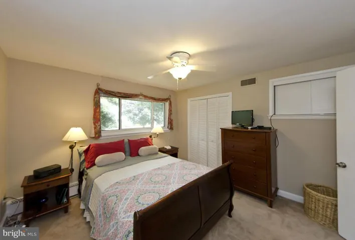 2300 Barbour Rd, Falls Church, Virginia 22043