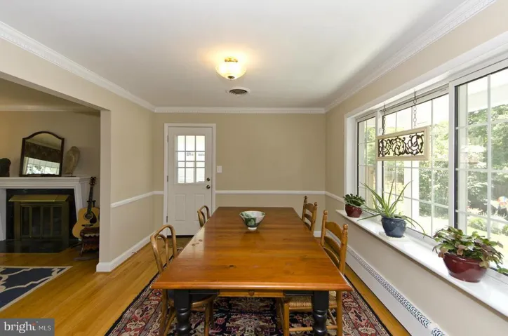 2300 Barbour Rd, Falls Church, Virginia 22043