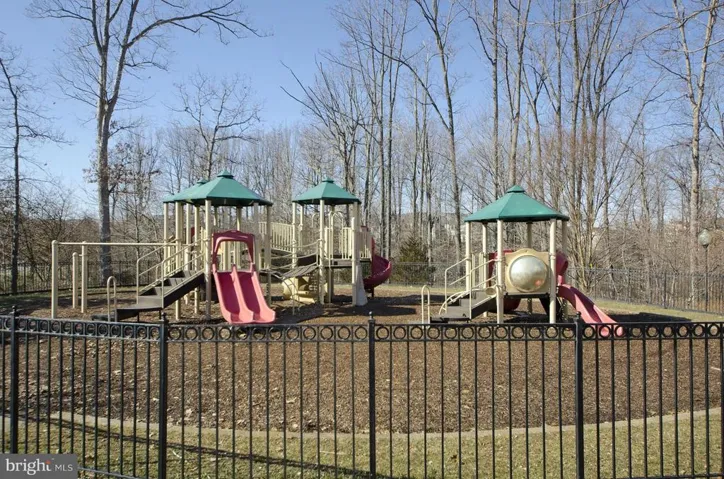 4136 Fairfax Center Creek Drive, Fairfax, Virginia 22030
