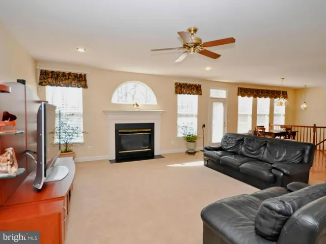 8921 Day Lilly Ct, Fairfax, Virginia 22031
