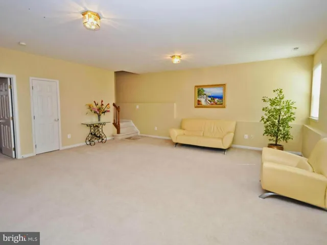 8921 Day Lilly Ct, Fairfax, Virginia 22031