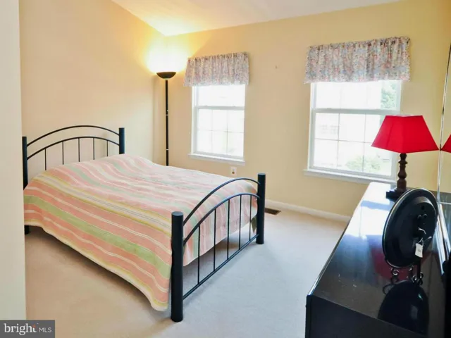 8921 Day Lilly Ct, Fairfax, Virginia 22031