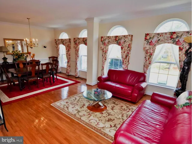 8921 Day Lilly Ct, Fairfax, Virginia 22031