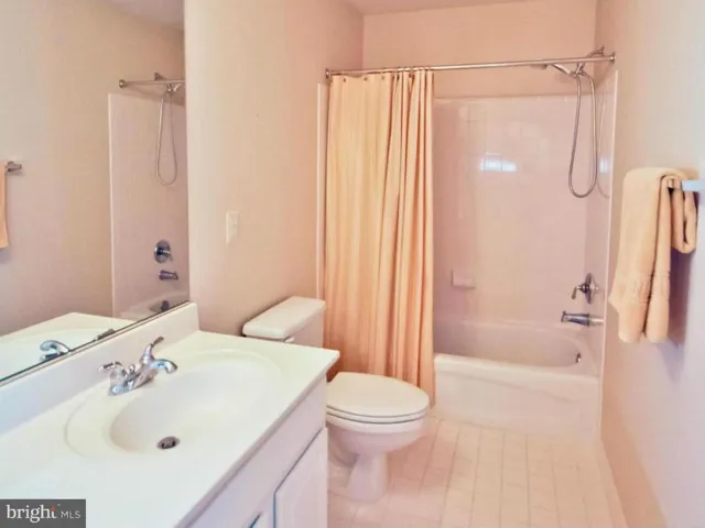 8921 Day Lilly Ct, Fairfax, Virginia 22031