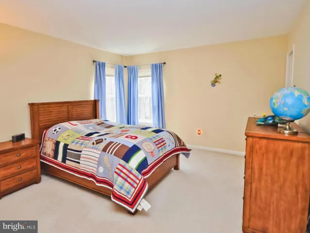 8921 Day Lilly Ct, Fairfax, Virginia 22031