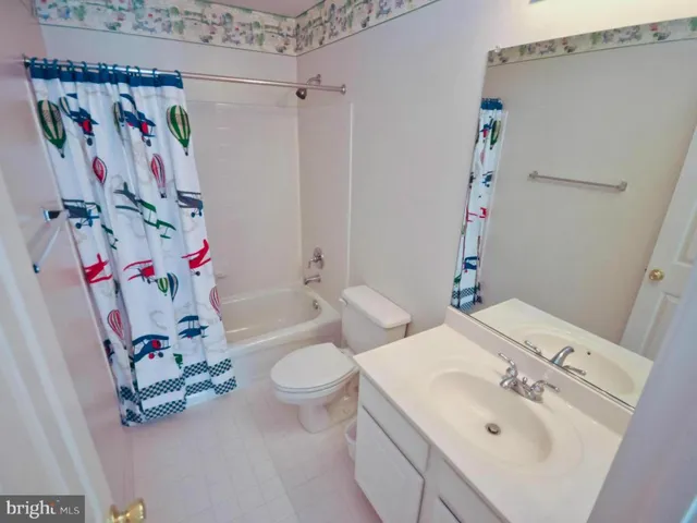 8921 Day Lilly Ct, Fairfax, Virginia 22031