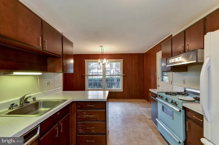8818 Higdon Dr, Vienna, Virginia 22182