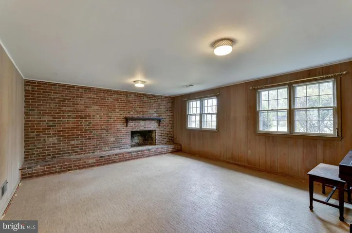 8818 Higdon Dr, Vienna, Virginia 22182