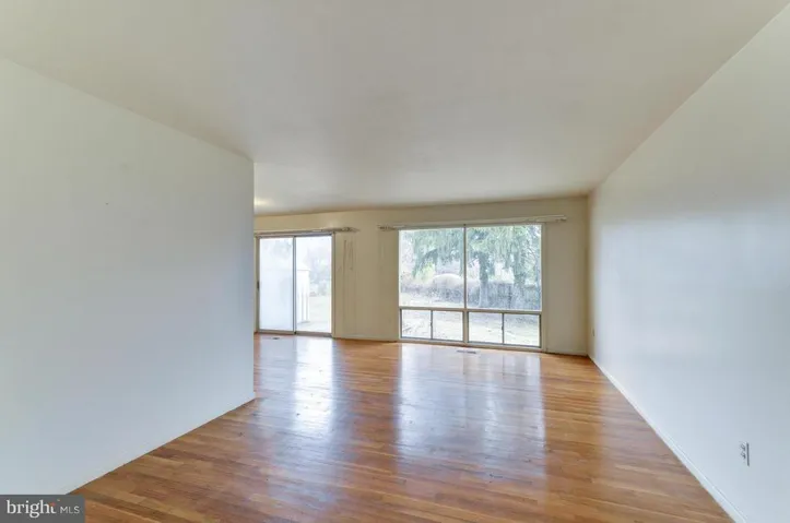 8818 Higdon Dr, Vienna, Virginia 22182
