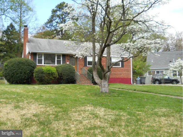 7307 Hughes Ct, Falls Church, Virginia 22046