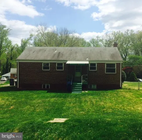 7307 Hughes Ct, Falls Church, Virginia 22046