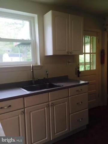 7307 Hughes Ct, Falls Church, Virginia 22046