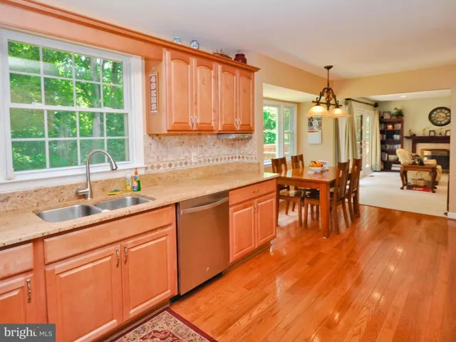 10154 Tapestry Ct, Fairfax, Virginia 22032