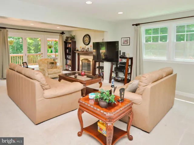 10154 Tapestry Ct, Fairfax, Virginia 22032