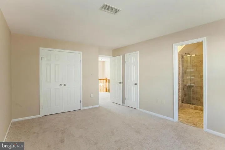 5612 Gresham Ln, Centreville, Virginia 20120