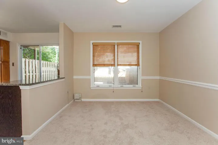 5612 Gresham Ln, Centreville, Virginia 20120