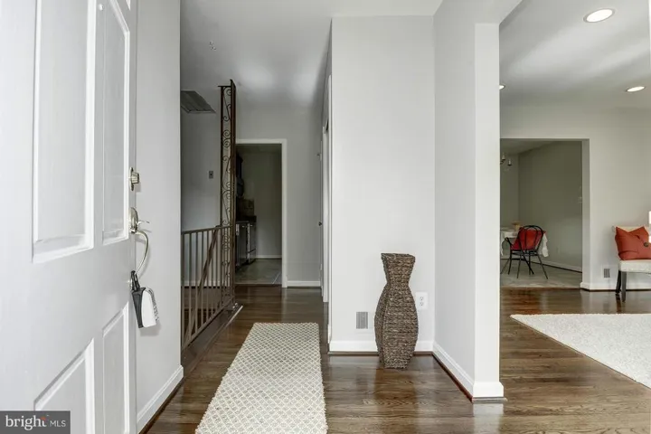 3218 Potterton Dr, Falls Church, Virginia 22044