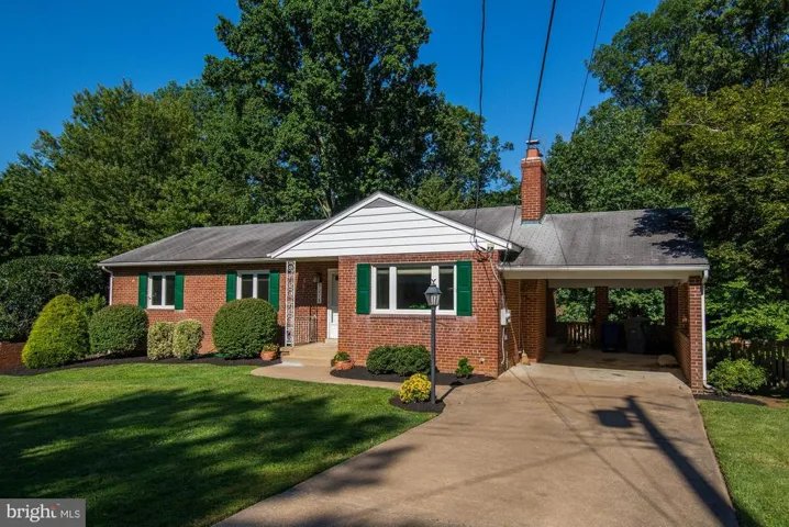 3218 Potterton Dr, Falls Church, Virginia 22044