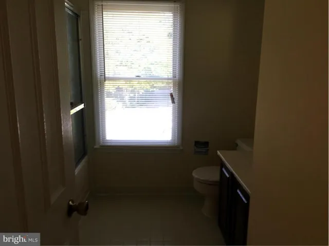 9724 Loch Linden Ct, Fairfax, Virginia 22032