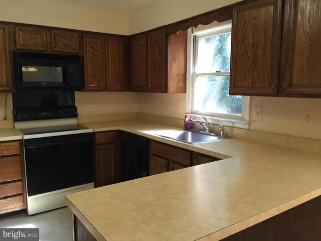 9724 Loch Linden Ct, Fairfax, Virginia 22032