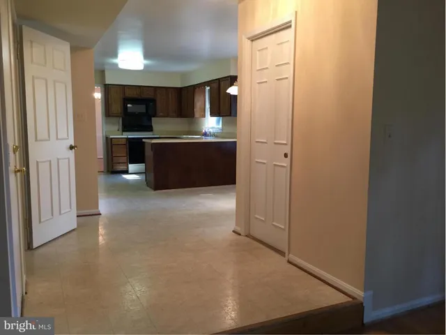 9724 Loch Linden Ct, Fairfax, Virginia 22032