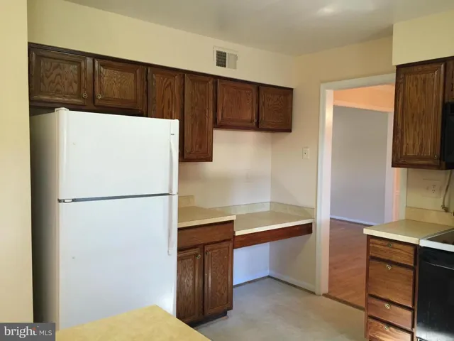 9724 Loch Linden Ct, Fairfax, Virginia 22032