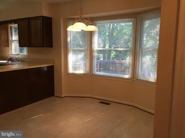 9724 Loch Linden Ct, Fairfax, Virginia 22032