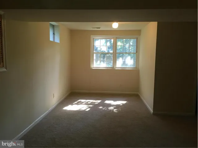 9724 Loch Linden Ct, Fairfax, Virginia 22032