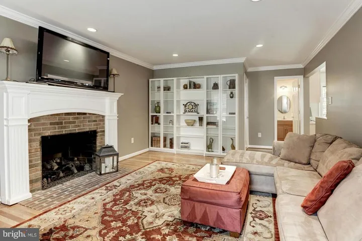 2719 Westford Ct, Falls Church, Virginia 22043