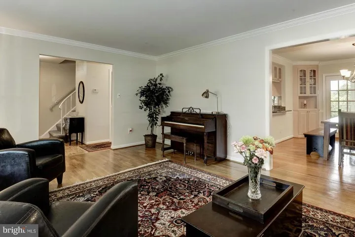 2719 Westford Ct, Falls Church, Virginia 22043