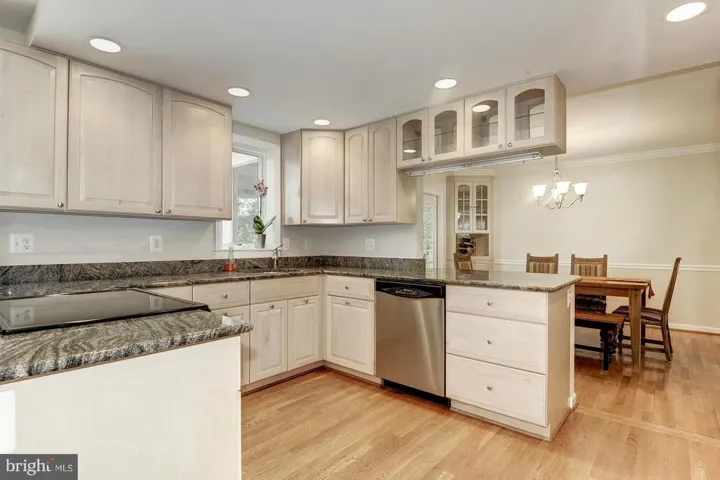 2719 Westford Ct, Falls Church, Virginia 22043