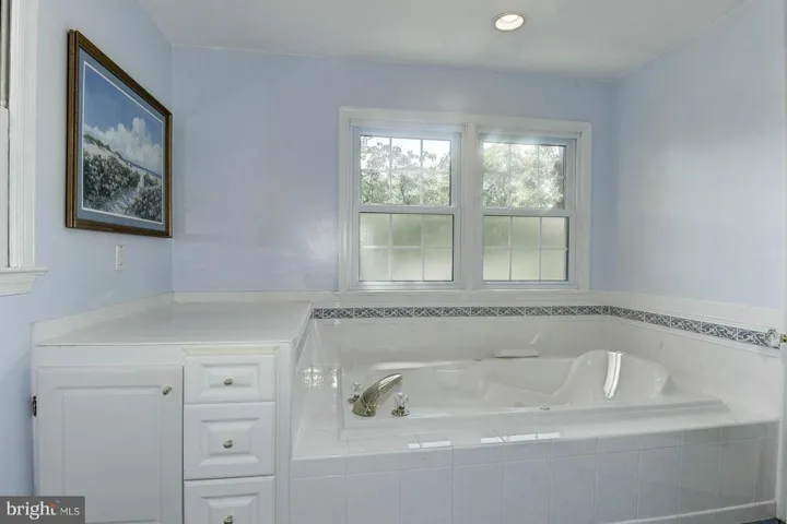 2719 Westford Ct, Falls Church, Virginia 22043