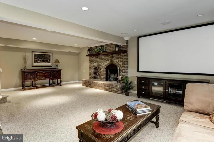 2719 Westford Ct, Falls Church, Virginia 22043