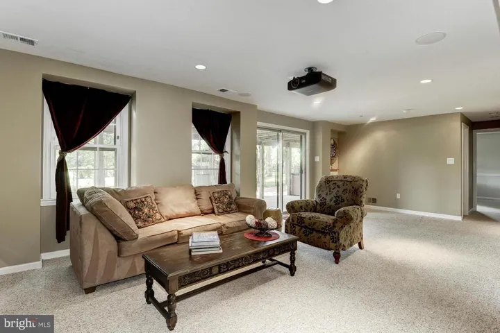 2719 Westford Ct, Falls Church, Virginia 22043